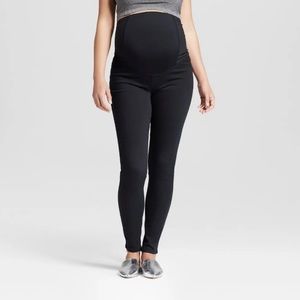 Isabel Maternity woman’s skinny Jeans size 14/32